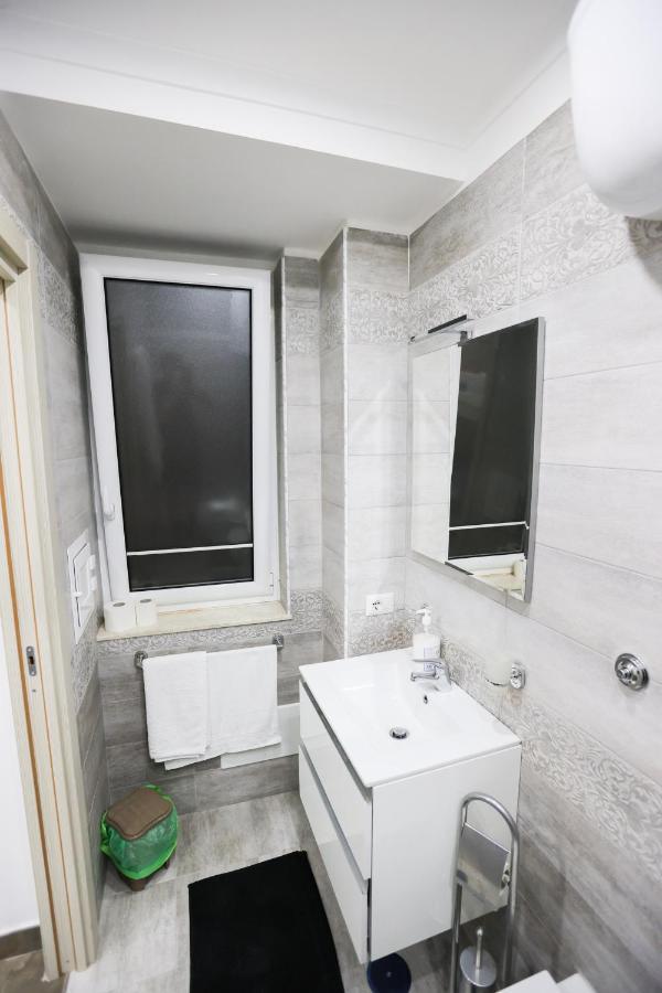 Casa Jonny Apartment เนเปิลส์ ภายนอก รูปภาพ