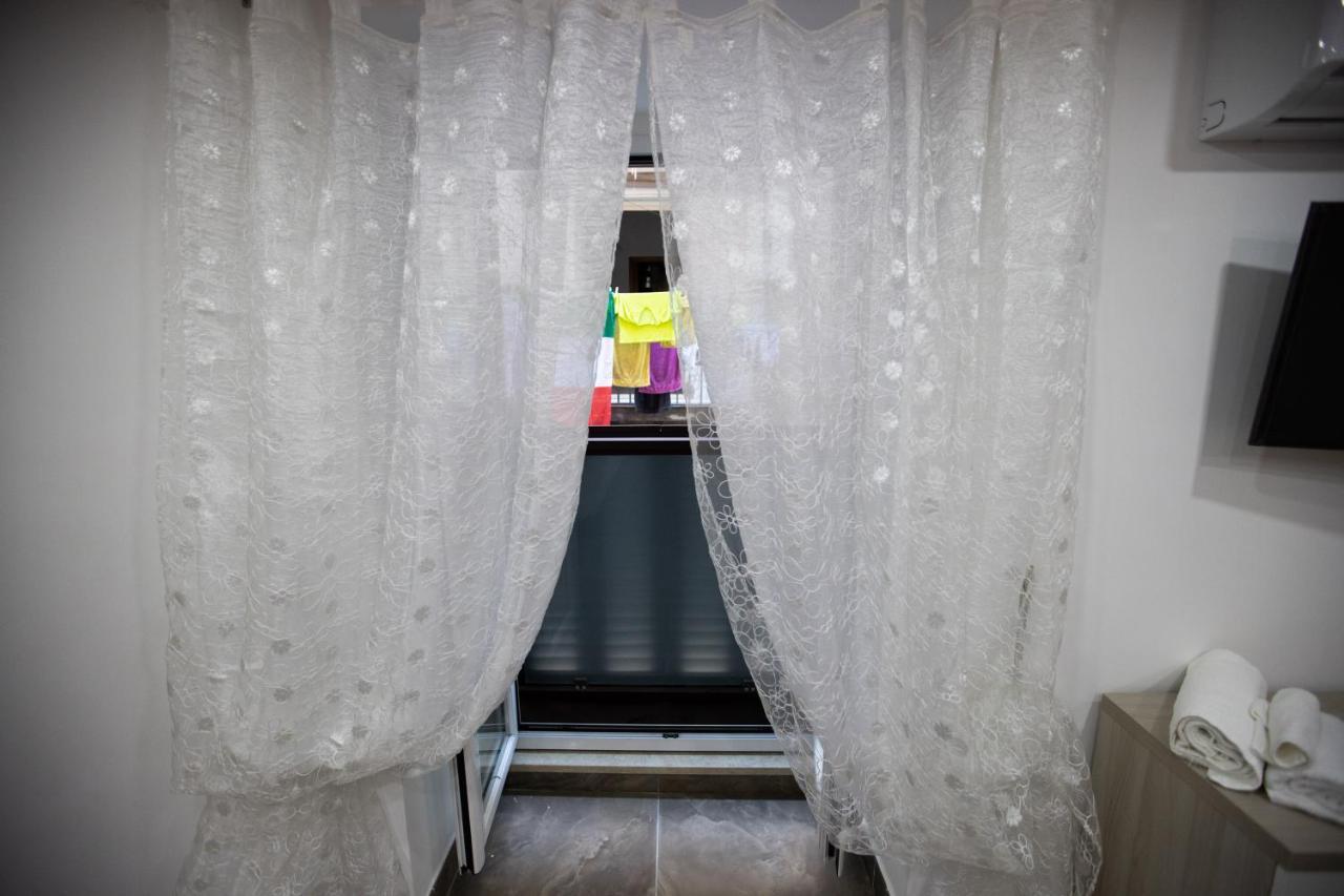 Casa Jonny Apartment เนเปิลส์ ภายนอก รูปภาพ